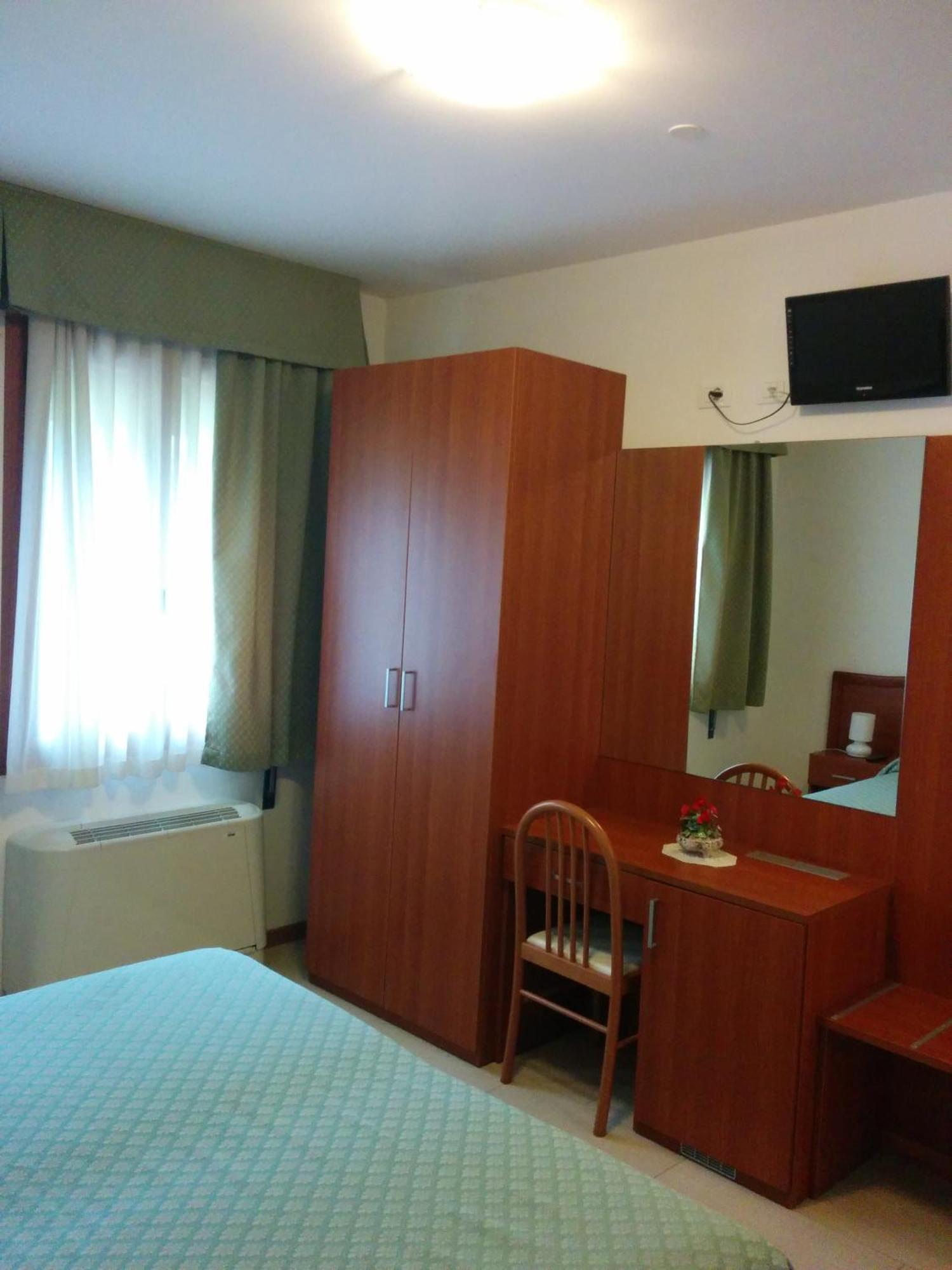 Agriturismo La Chioccia Campagna Lupia Rom bilde