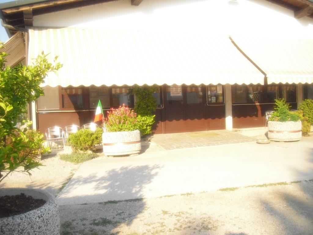 Agriturismo La Chioccia Campagna Lupia Eksteriør bilde